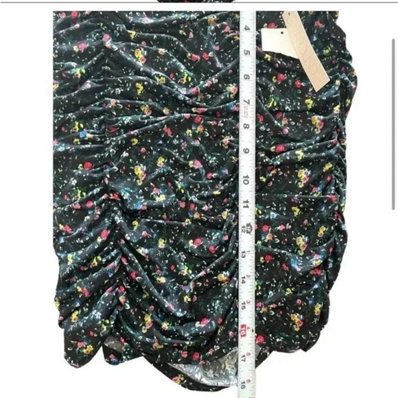 NWT ABOUND RUCHED BODYCON STRETCH SKIRT BLACK  DITSEY FLORAL PATTERN SIZE Xs - Picture 6 of 13